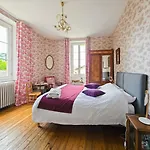 Rhona Bed & Breakfast 4*