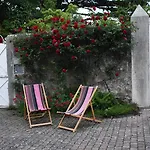 Bed & Breakfast Rhona 4*