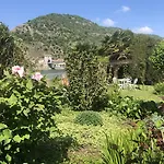 Bed & Breakfast Rhona 4*