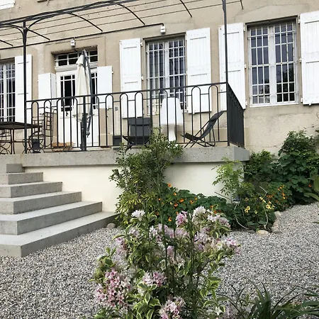 Alojamento de Acomodação e Pequeno-almoço Rhôna